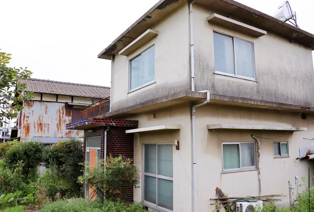 所沢市で相続した管理が負担になっていた空き家（築42年の中古一戸建て）を、最低限の手入れをして売却できた事例